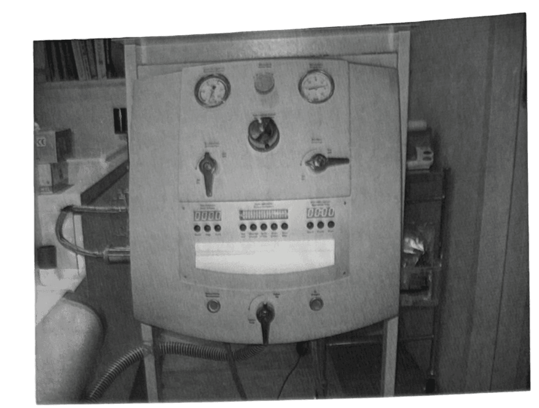 Photo 2: Colon-cleansing device